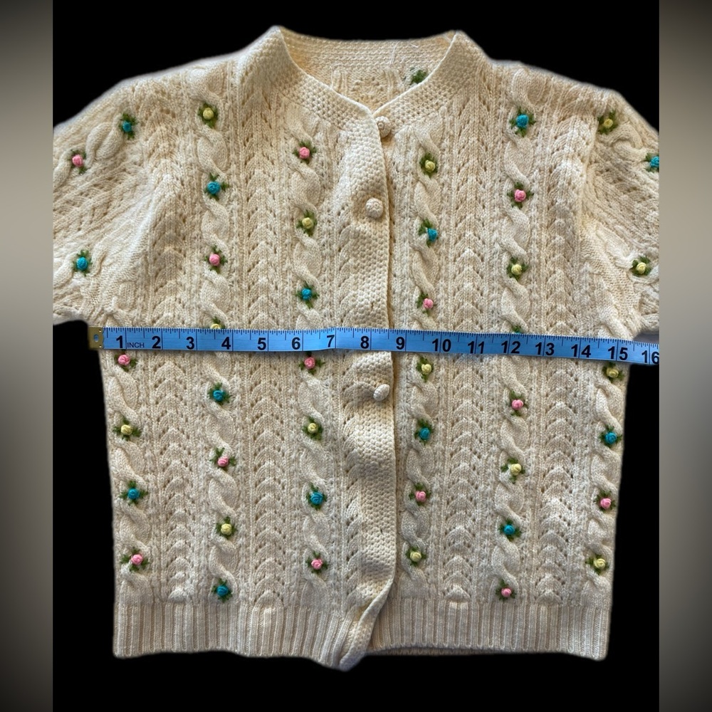 Cream Knit Cardigan with Colorful rose accents - Picture 4 of 7